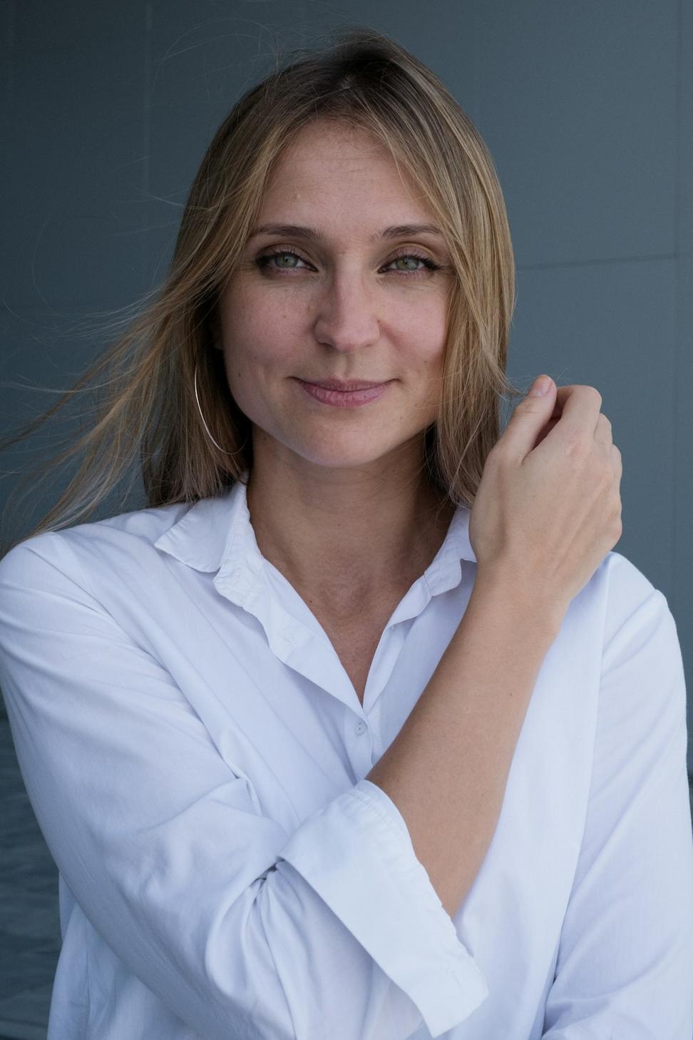 Therapist Anika Patel